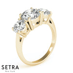Set Of Round Cut Side Diamond Engagement Ring 14kt Gold