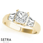 Taper Baguette Cut Diamond Engagement Ring14 kt Gold