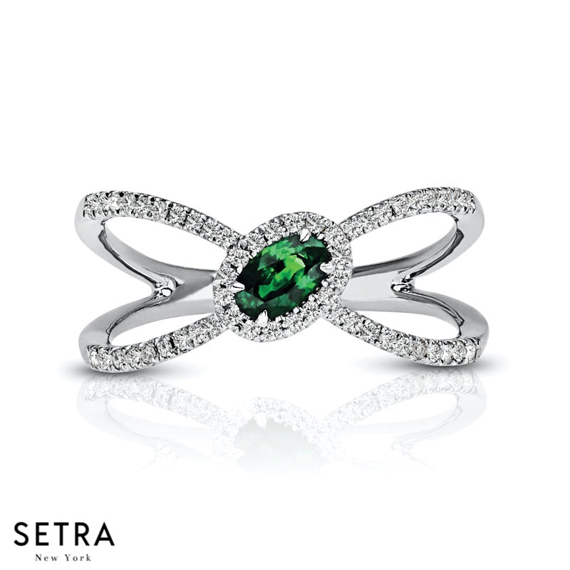 Oval Shape 14kt Oval Cut Green Emerald Diamond Fashion Ring